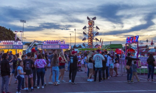 Queue at a theme park